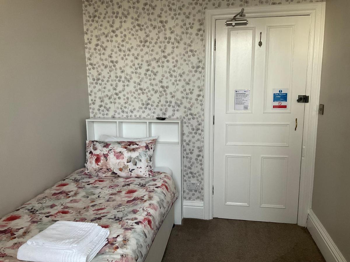 Glenora Guest House Whitby Extérieur photo
