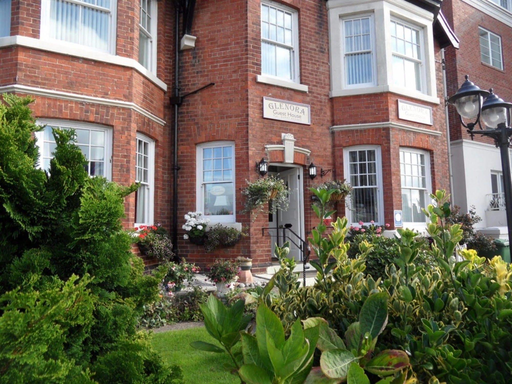 Glenora Guest House Whitby Extérieur photo