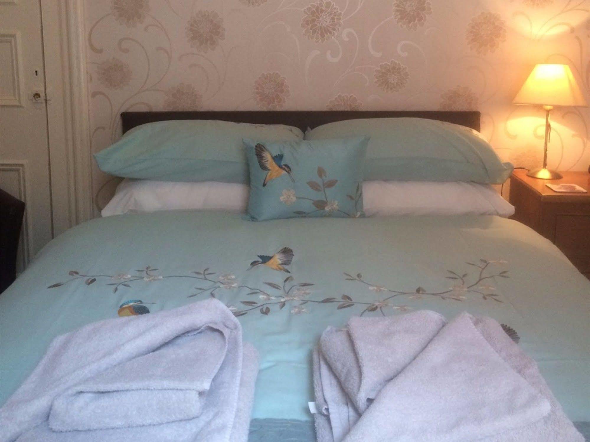 Glenora Guest House Whitby Extérieur photo