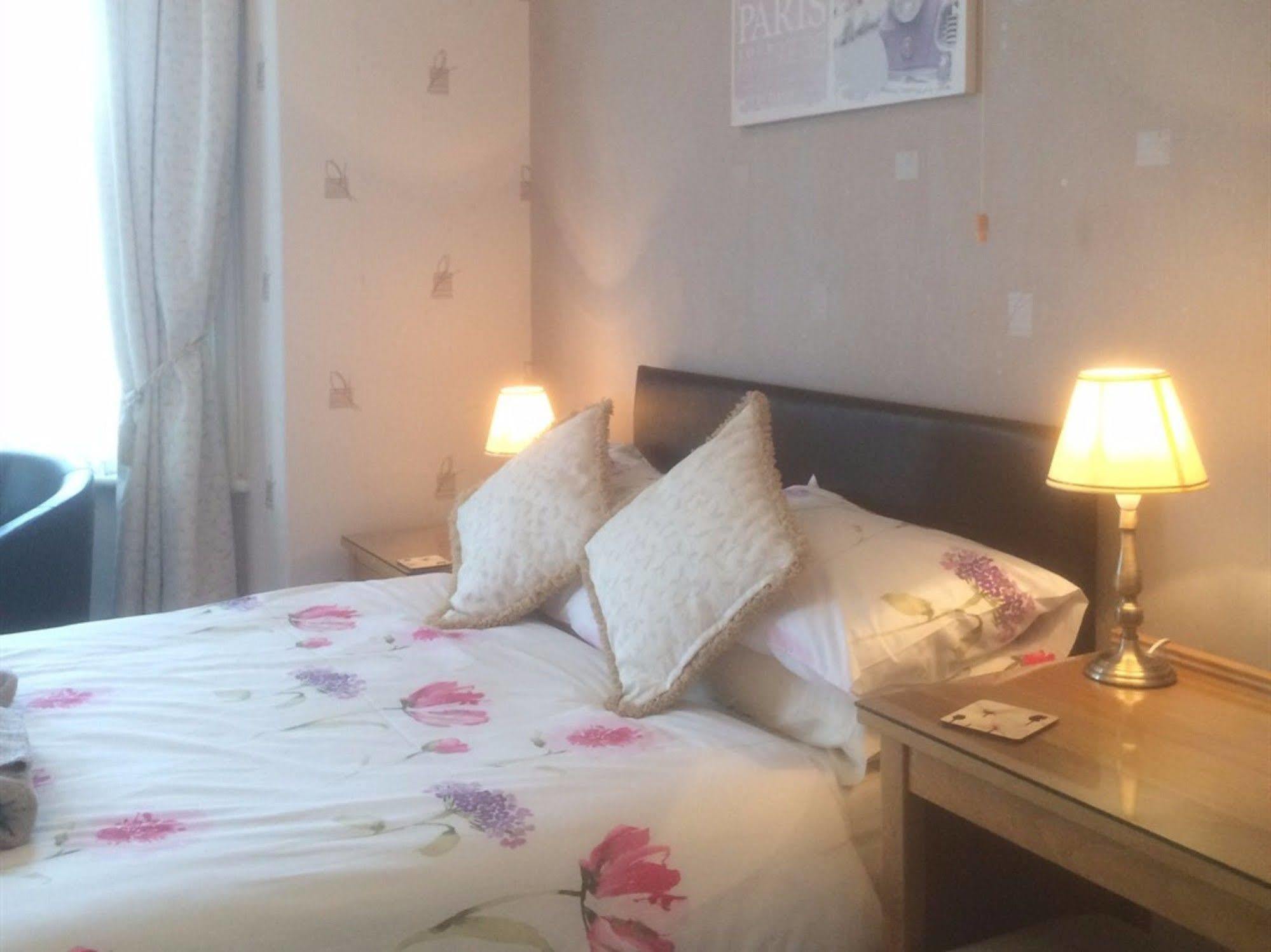 Glenora Guest House Whitby Extérieur photo