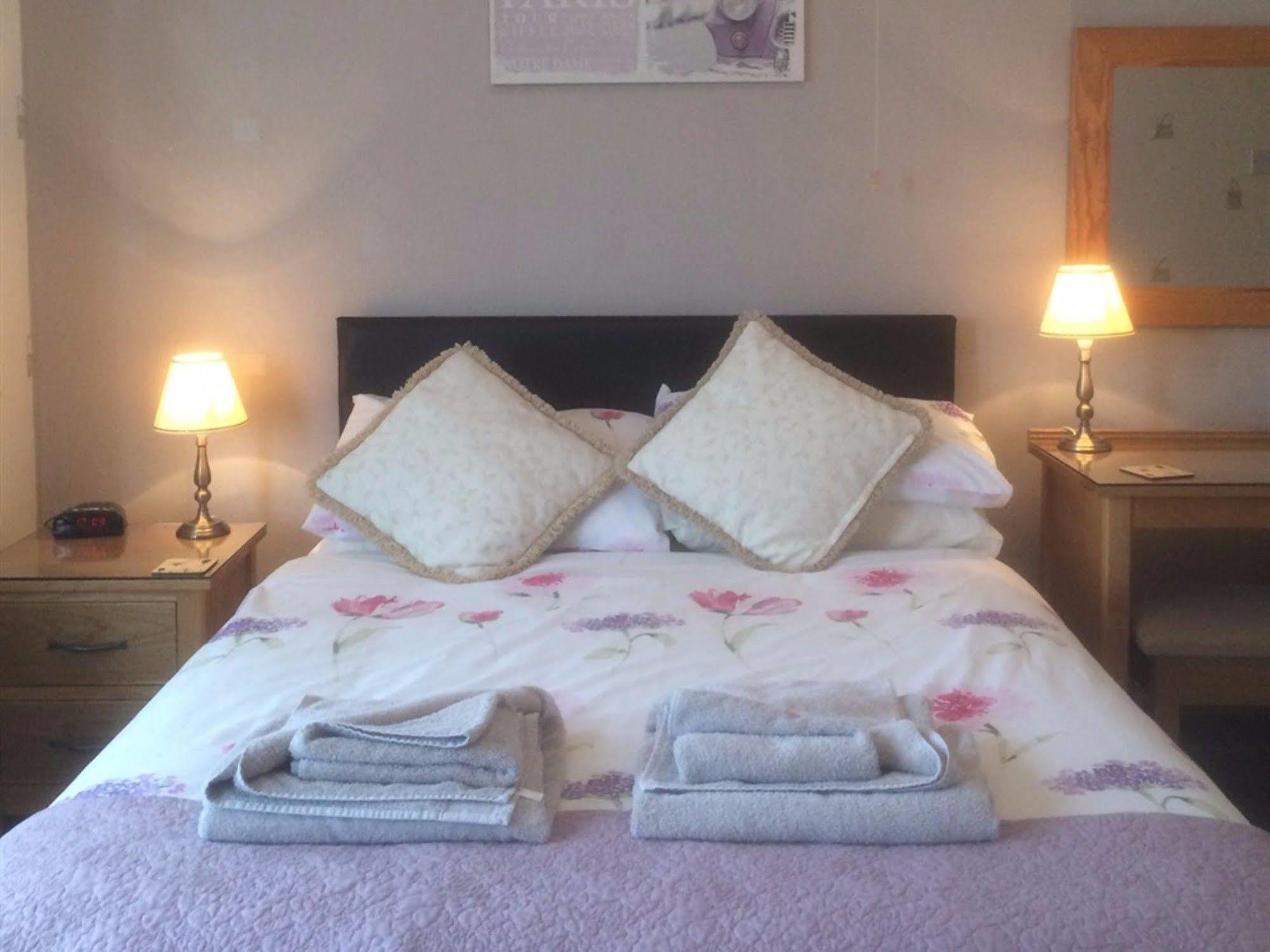 Glenora Guest House Whitby Extérieur photo