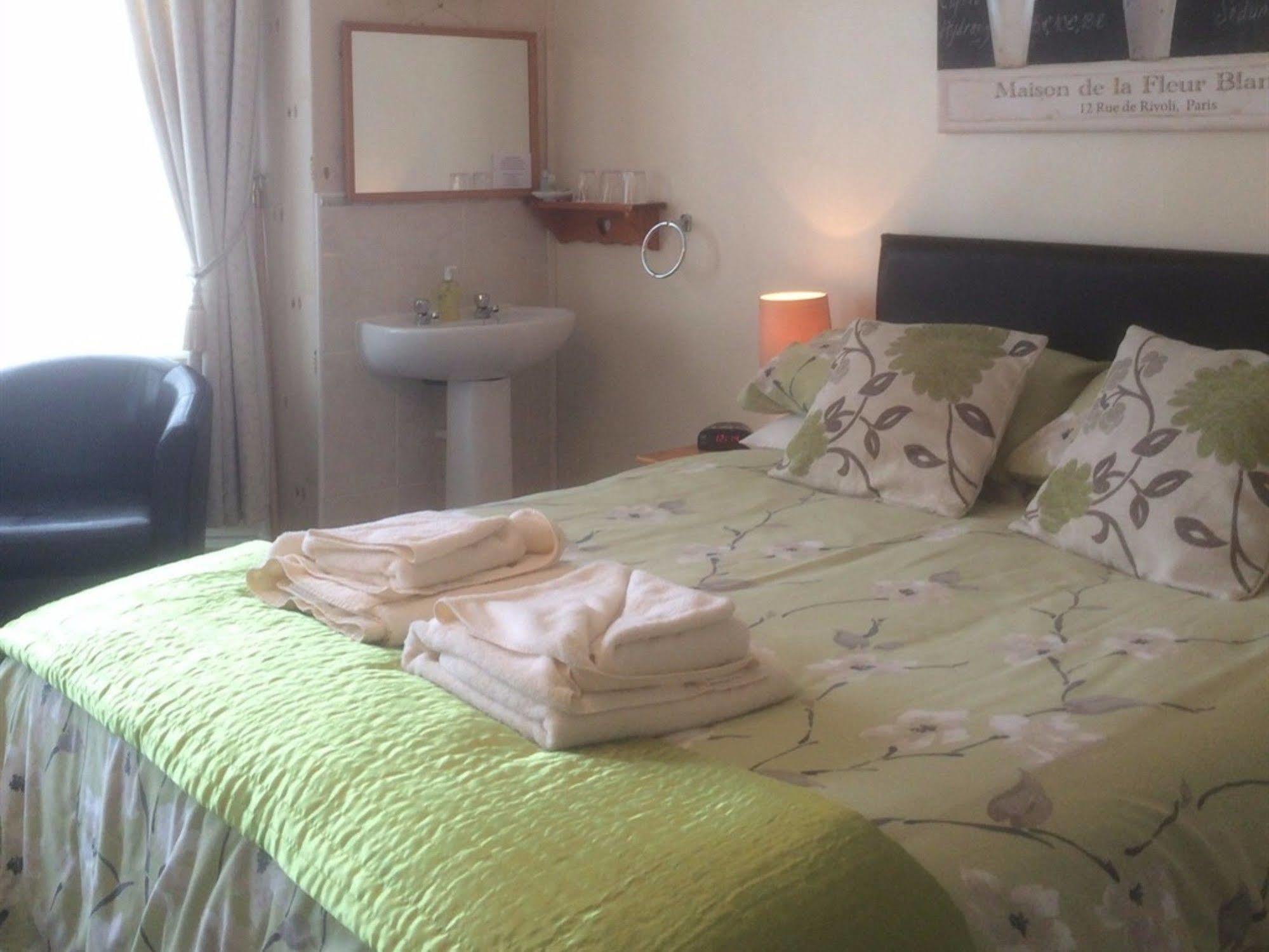 Glenora Guest House Whitby Extérieur photo