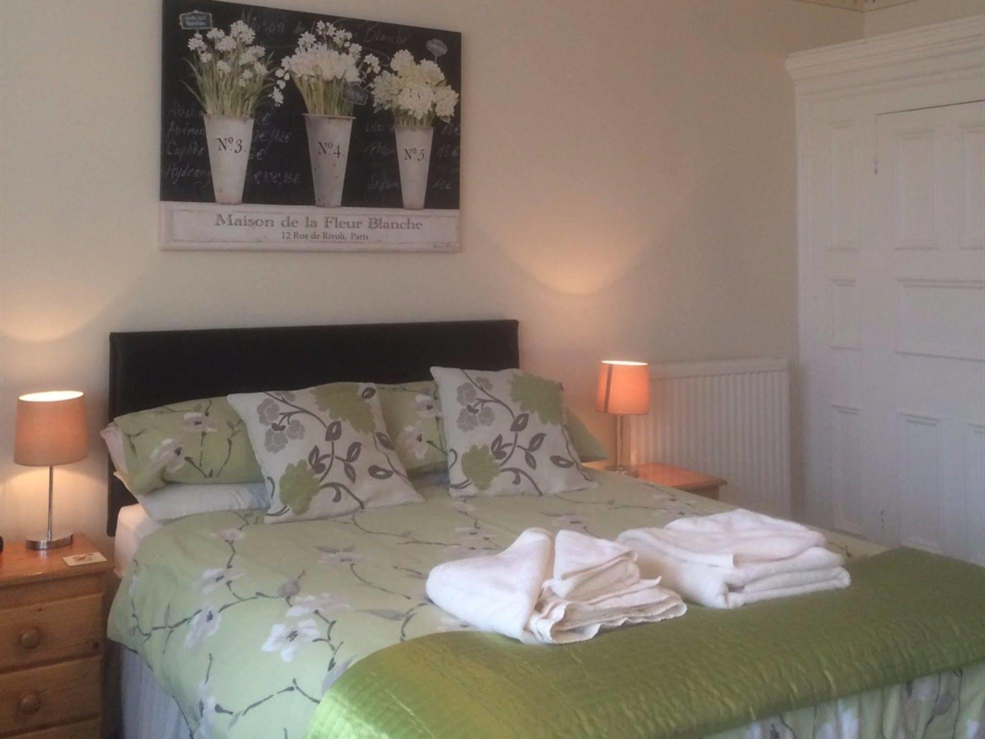Glenora Guest House Whitby Extérieur photo